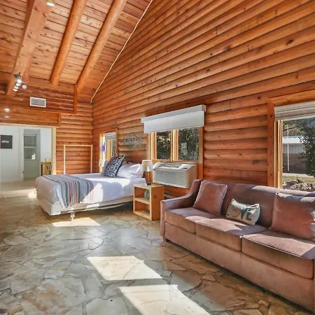 Wimberley Log Cabins Resort And Suites- Unit 4 Exterior photo