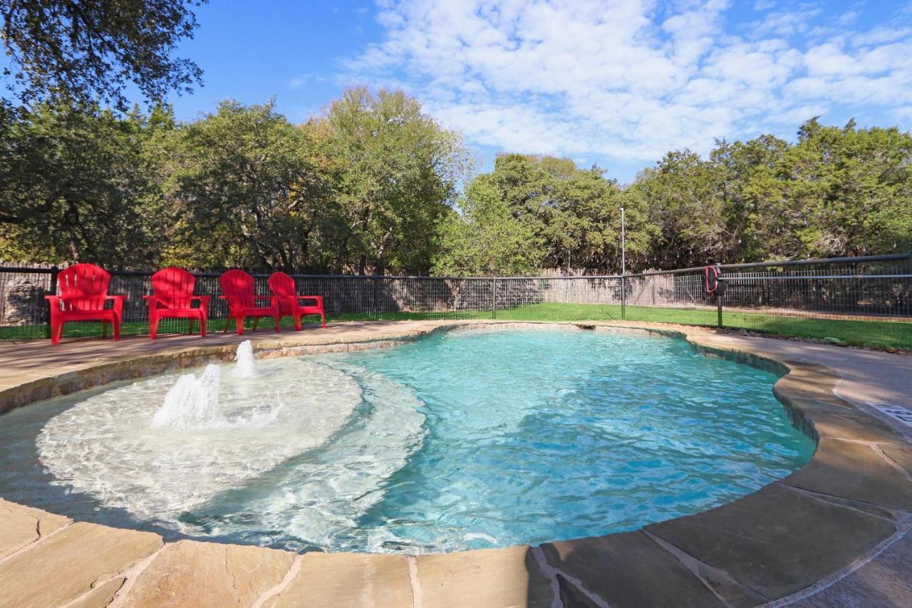 Log And Suites- Unit 4 * Wimberley